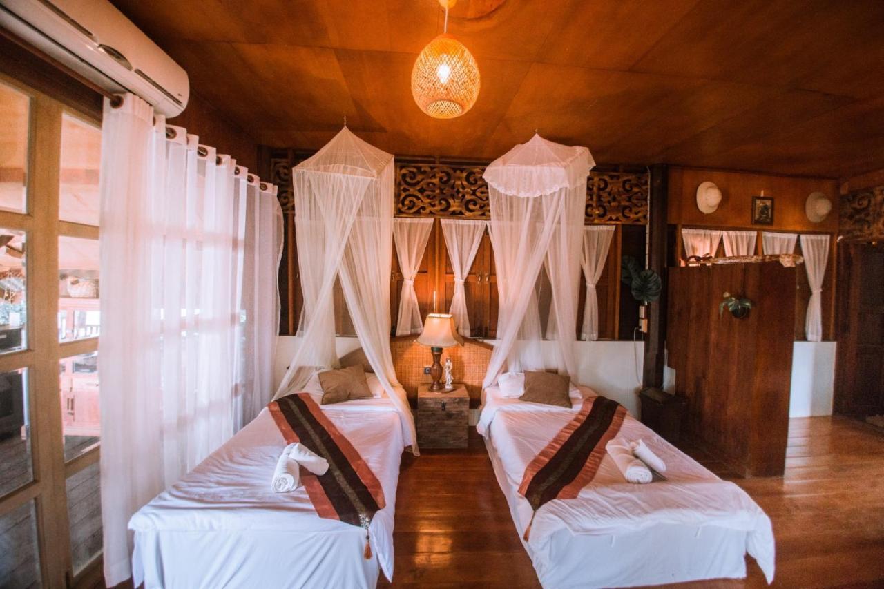 The Antique Riverside Resort Ban Pong  Buitenkant foto