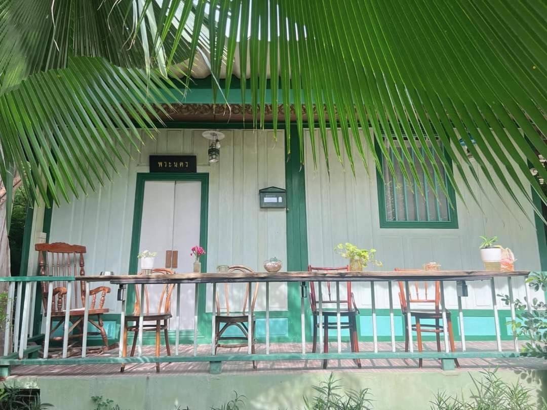 The Antique Riverside Resort Ban Pong  Buitenkant foto