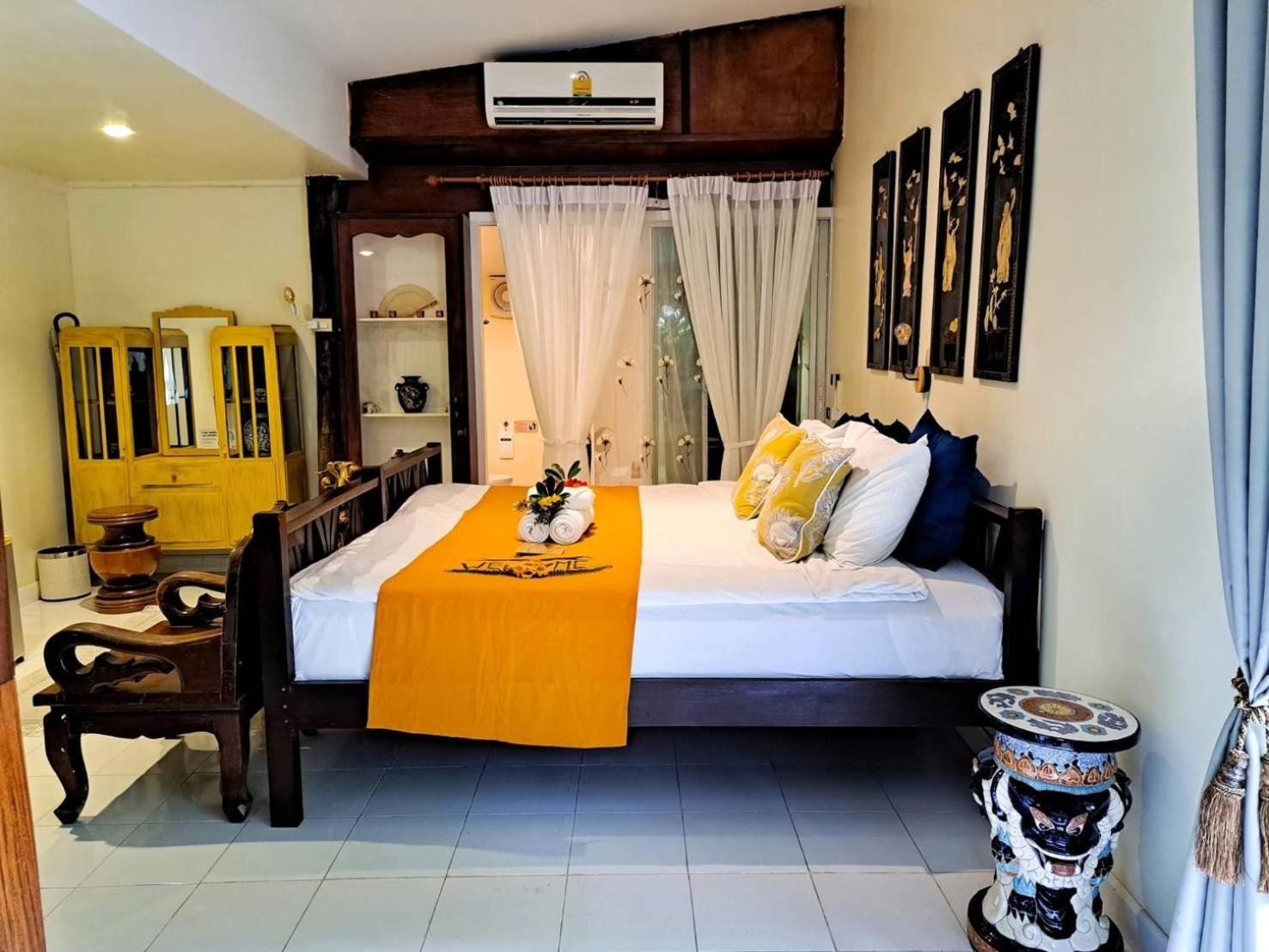 The Antique Riverside Resort Ban Pong  Buitenkant foto