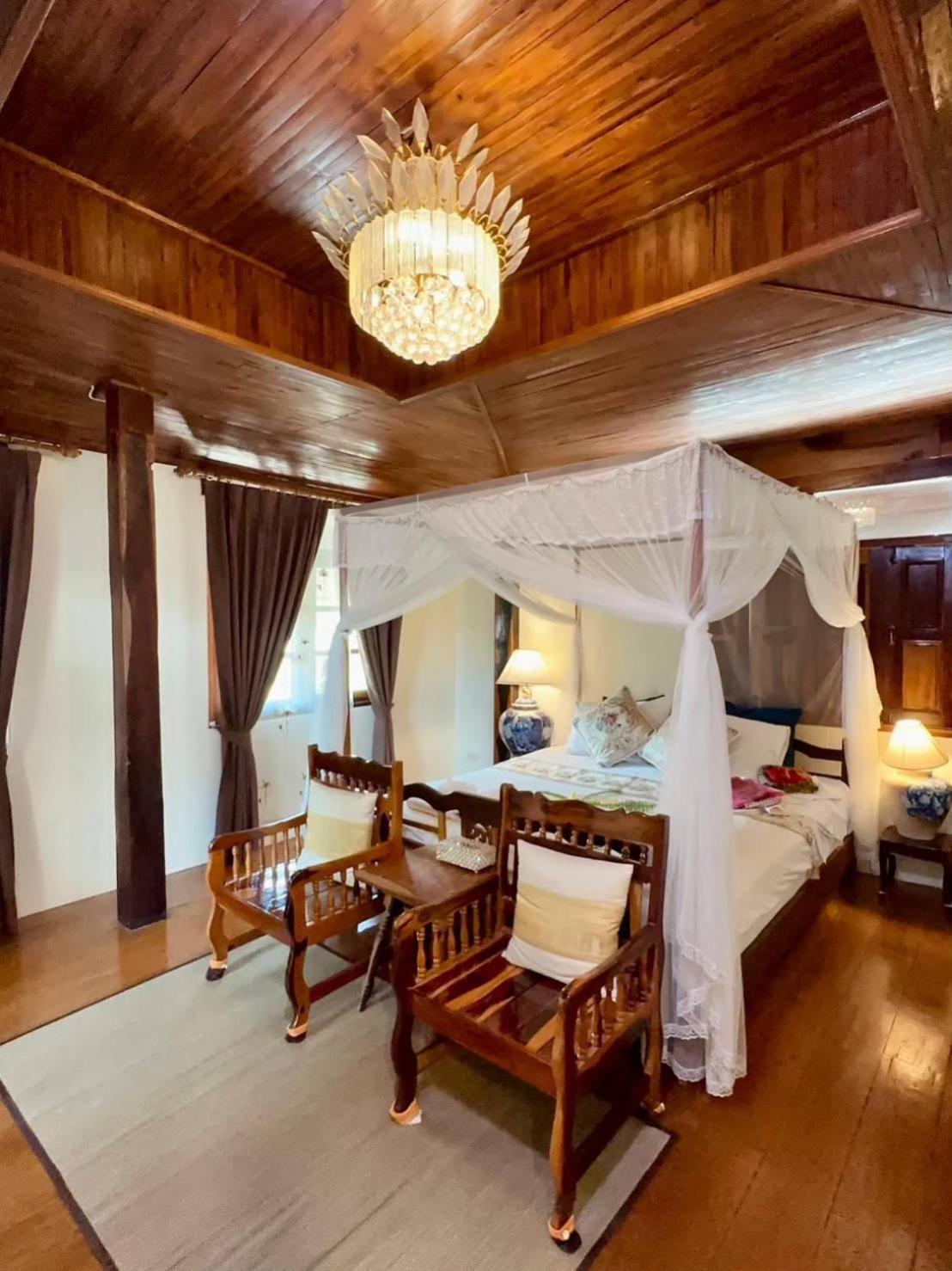 The Antique Riverside Resort Ban Pong  Buitenkant foto